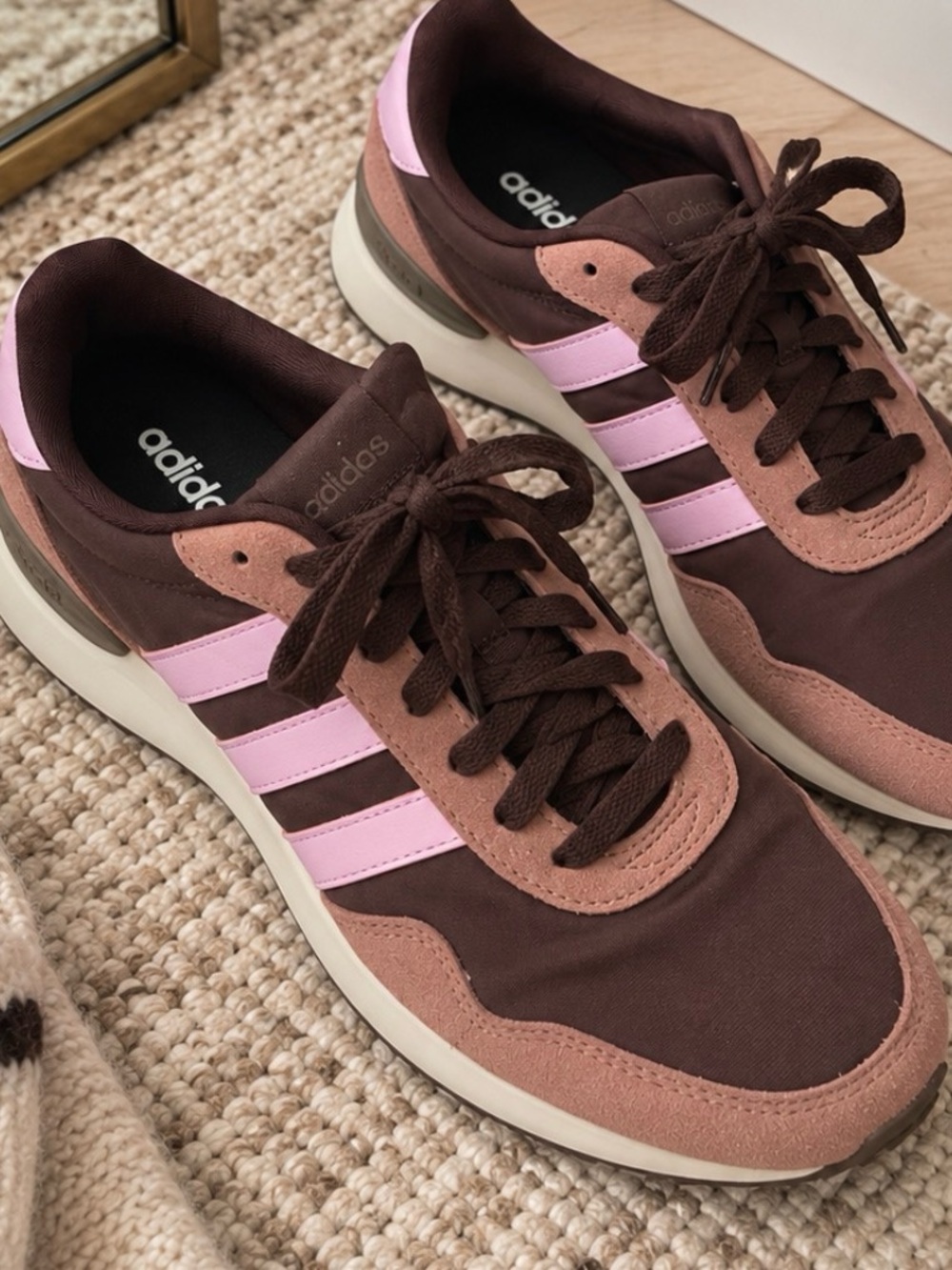 Adidas Women's chocolate Brown & Pink Retro Runner fall Sneakers 8.5